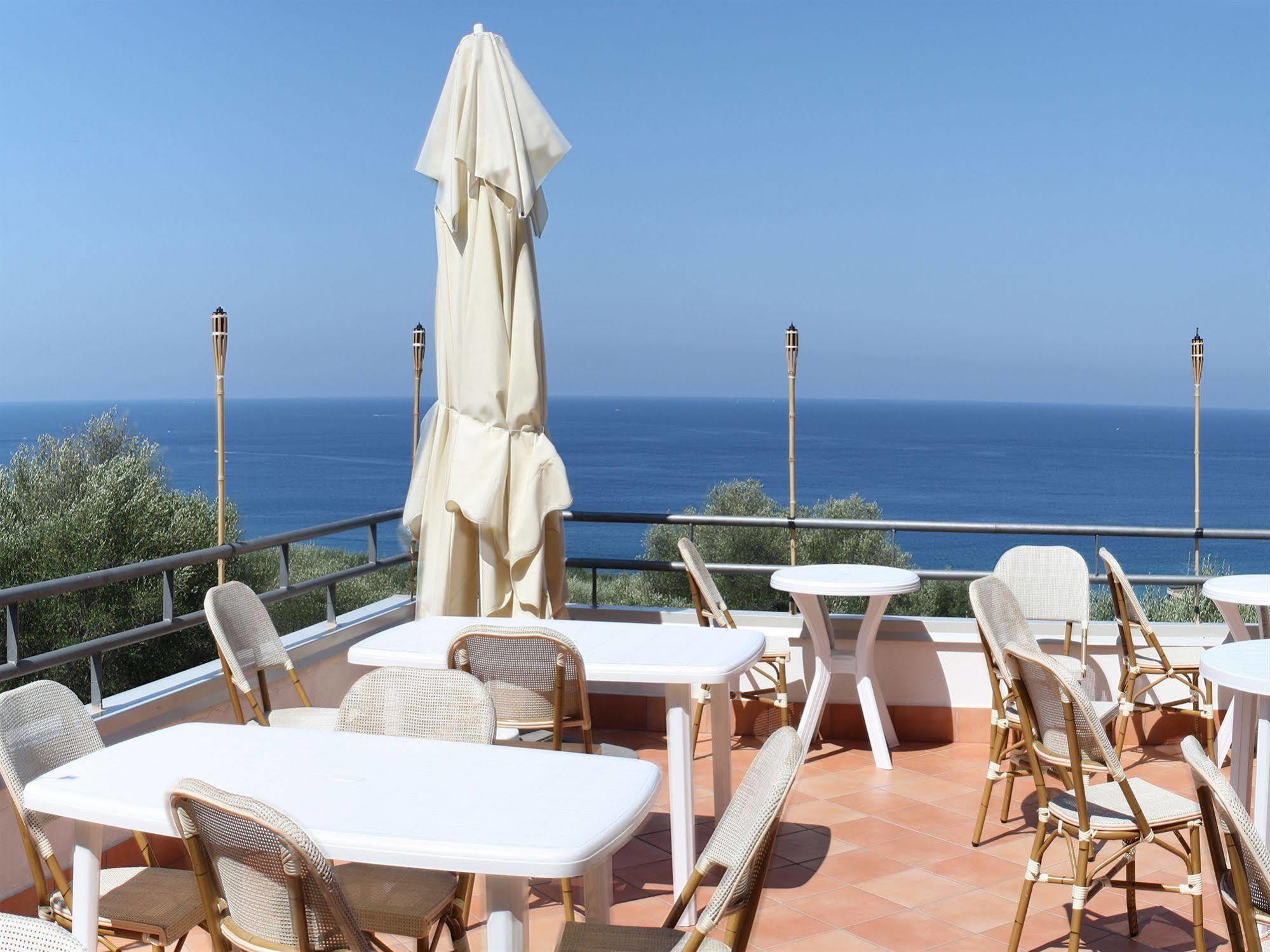 Hotel Baia 팔리누로 외부 사진